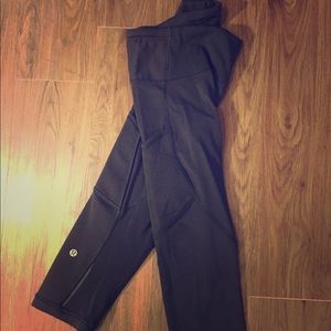 Lululemon crop pants